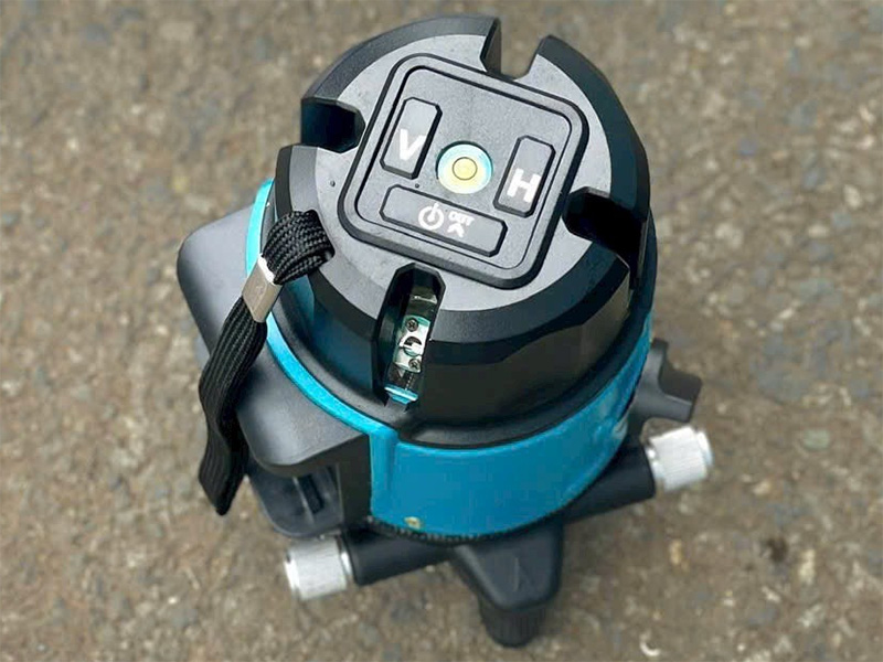 Máy cân mực 5 tia xanh Classic CLA 05GRE1