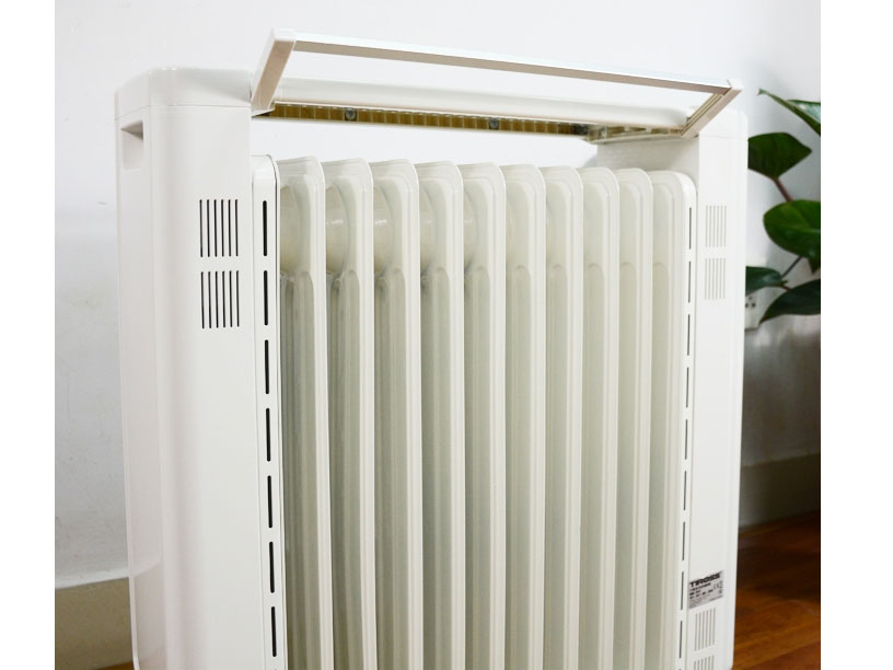 Máy sưởi dầu 11 thanh Tiross TS-9212 2200W