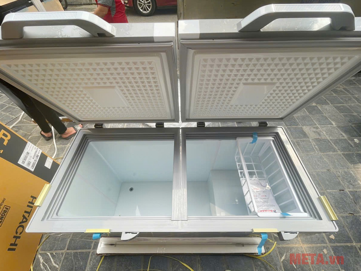 Tủ đông Sanaky Inverter 360 lít VH-3699A4K (nắp kính xám)