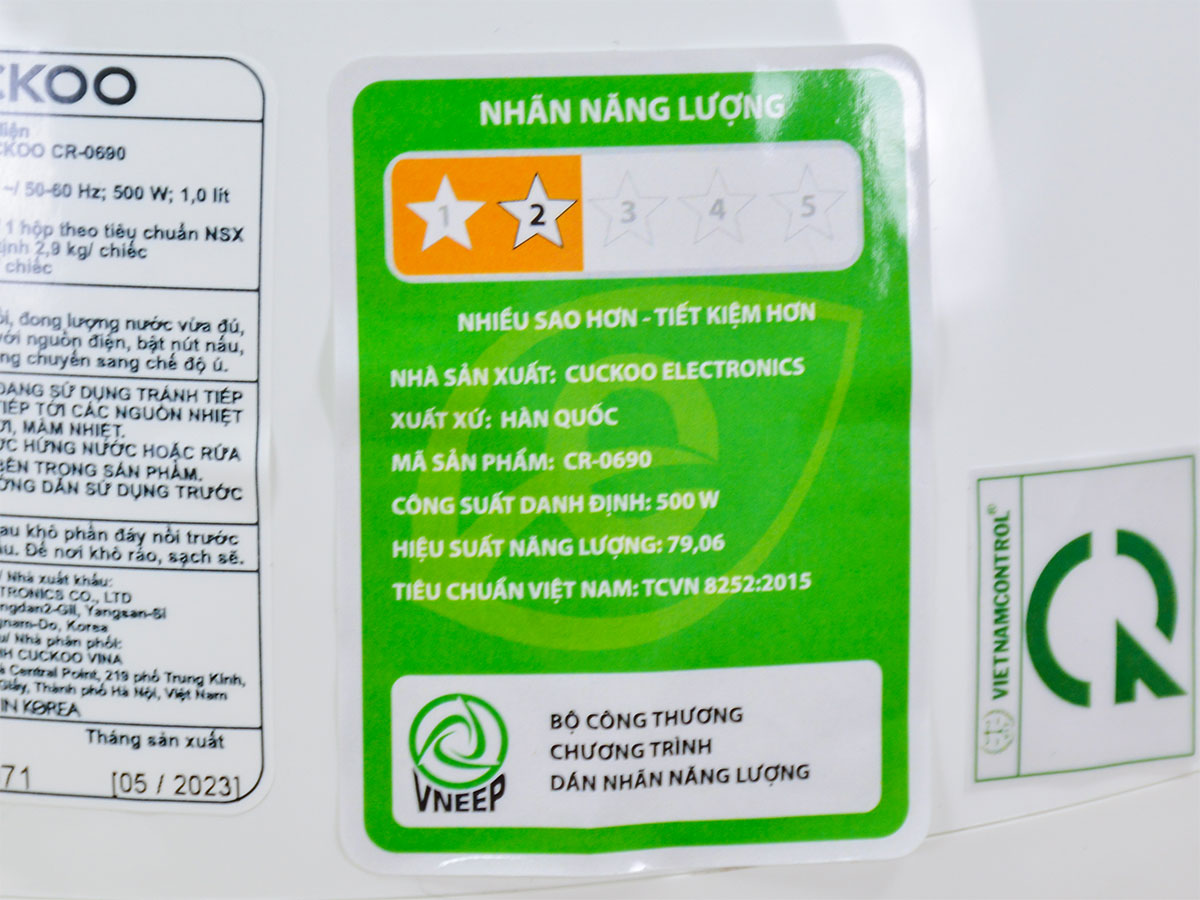 Nồi cơm điện Cuckoo CR-0690/RDVNCV