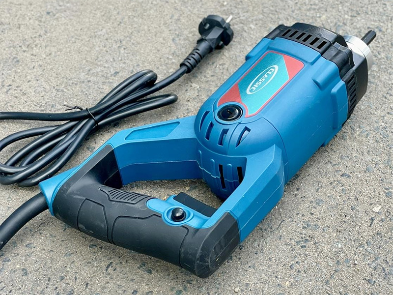 Máy đầm dùi Classic CLA 6205A (không kèm dây đầm)