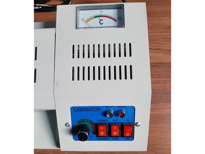 Máy ép nhựa Bosser EH-450