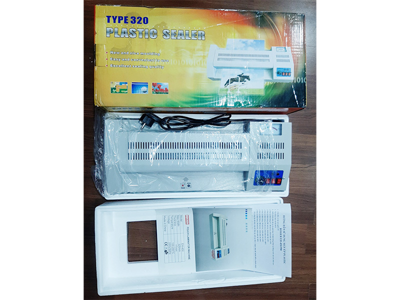 Máy ép nhựa Bosser EH-450