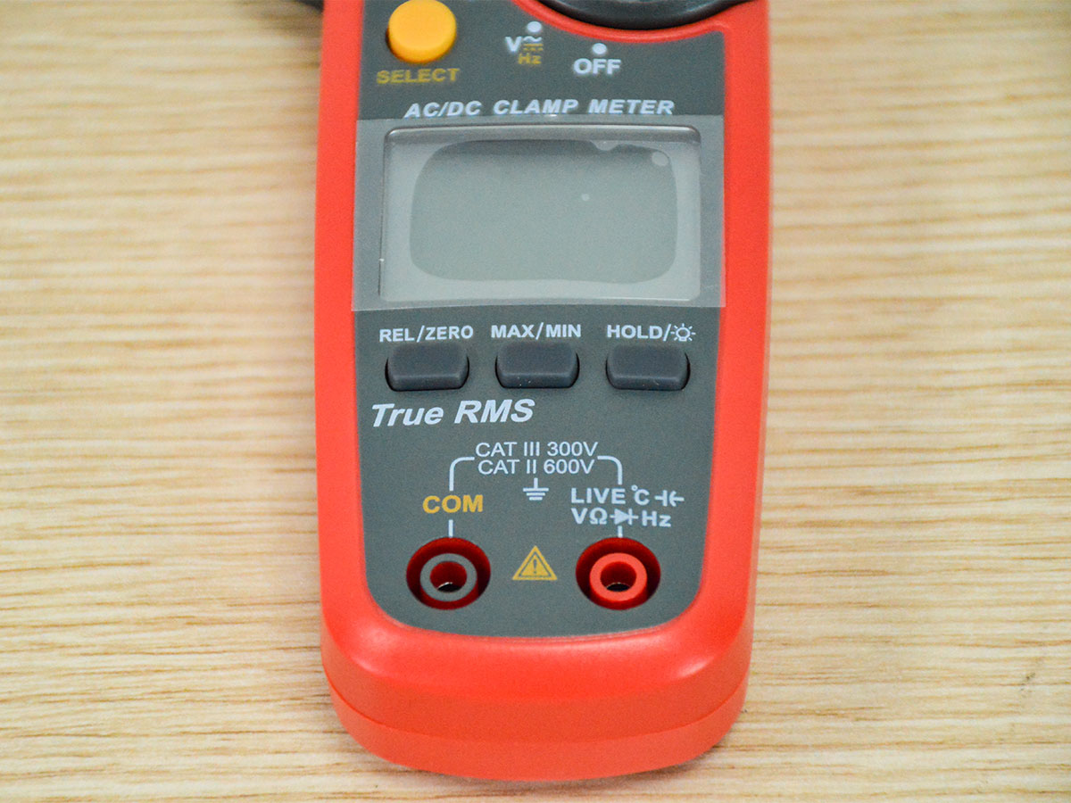 Ampe kìm UNI-T UT204 (AC/DC 600A,True RMS)