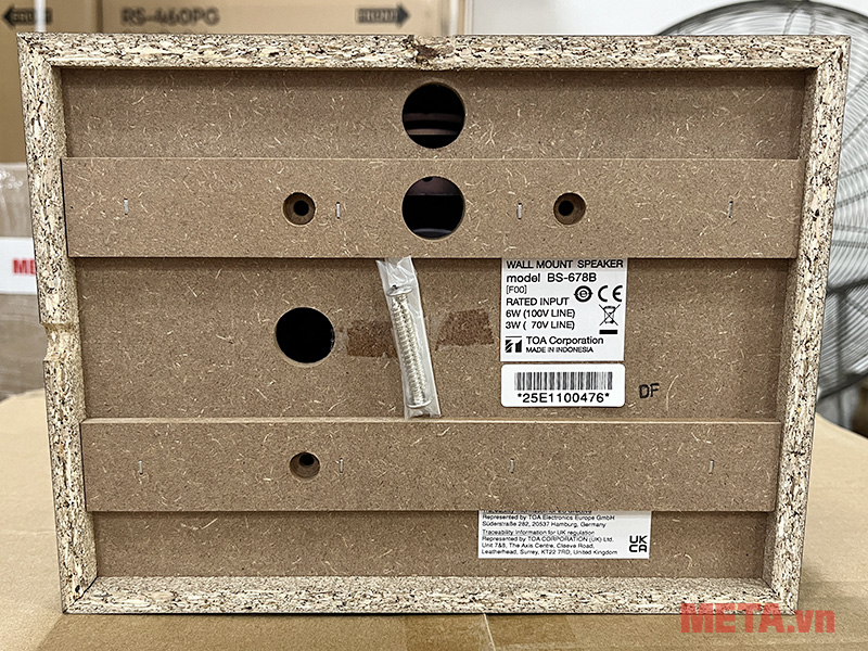 Loa hộp TOA BS-678