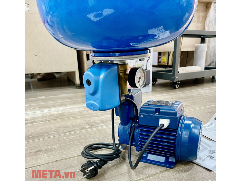 Máy bơm nước tăng áp Pentax PM45(A) bình 24 lít 0,5HP
