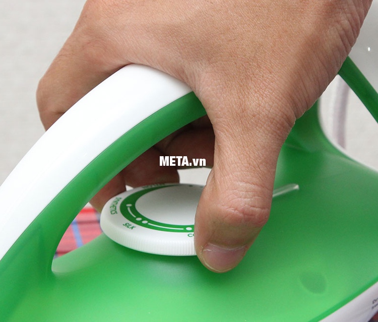 Bàn là khô Philips GC122/79