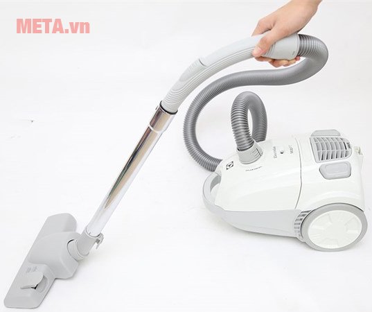 Máy hút bụi Electrolux Z2405 có khả năng làm sạch mọi ngóc ngách trong nhà