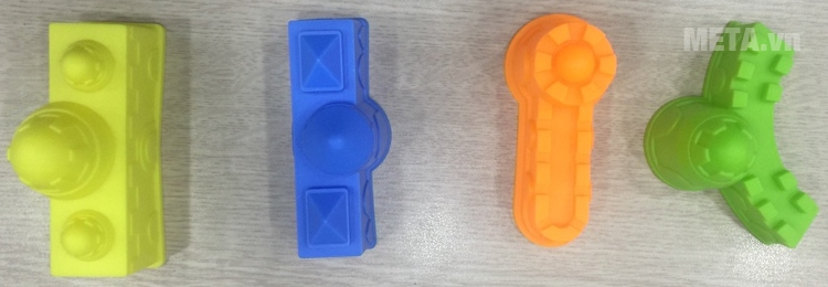 Bộ khuôn nhựa 4 món chơi với cát Kinetic Sand