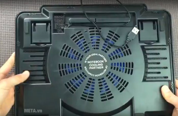 Đế tản nhiệt laptop Cool Cold K17