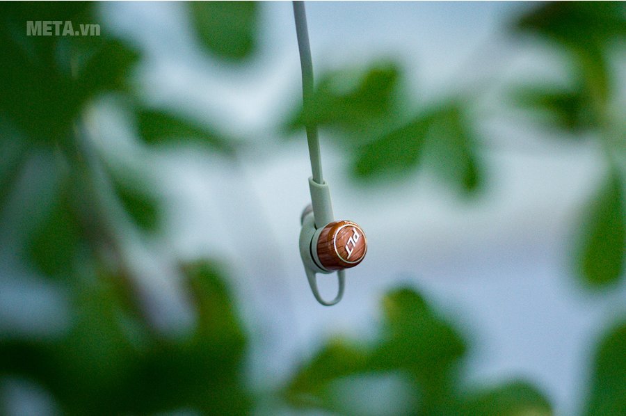 Tai nghe Bluetooth Plantronics BACKBEAT GO 3 W CASE