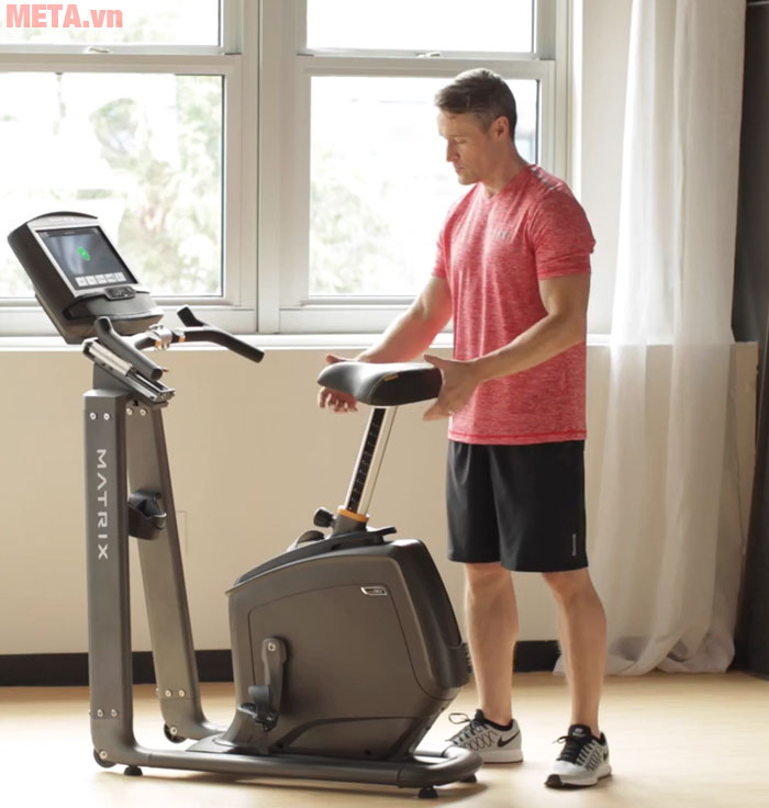 Xe đạp tập Matrix U30 XIR