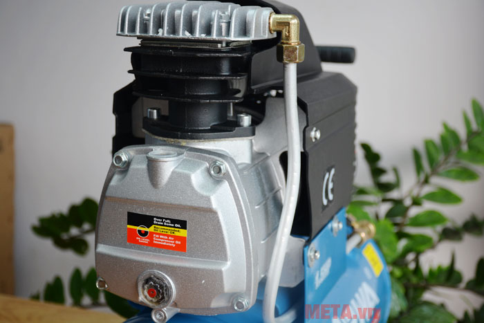 Máy nén khí Arwa AW-1518 (1.5HP, dây đồng)