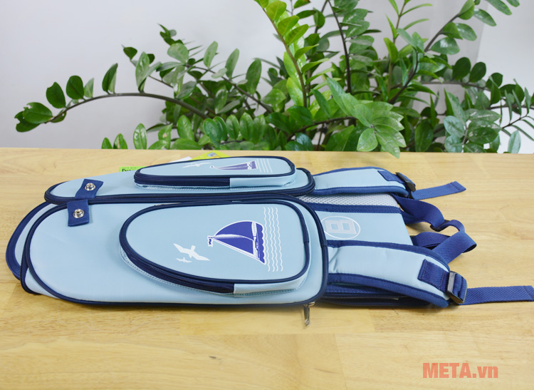 Balo chống gù Beach Blue Boat B-12-019 (xanh dương nhạt)