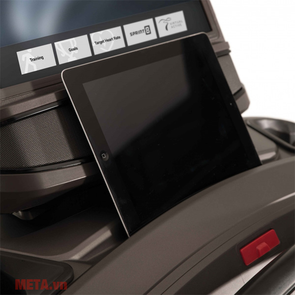 Máy chạy bộ Matrix TF30 XIR