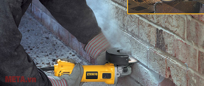 Máy mài góc Dewalt DW820
