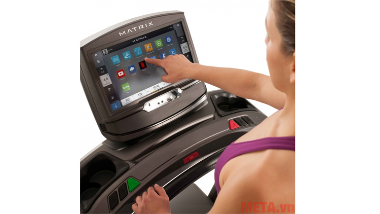 Máy chạy bộ Matrix T70XIR