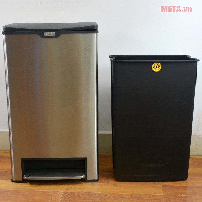 Thùng rác inox đạp vuông lớn Fitis Mega SPL2-901 - 40 lít (bạc)