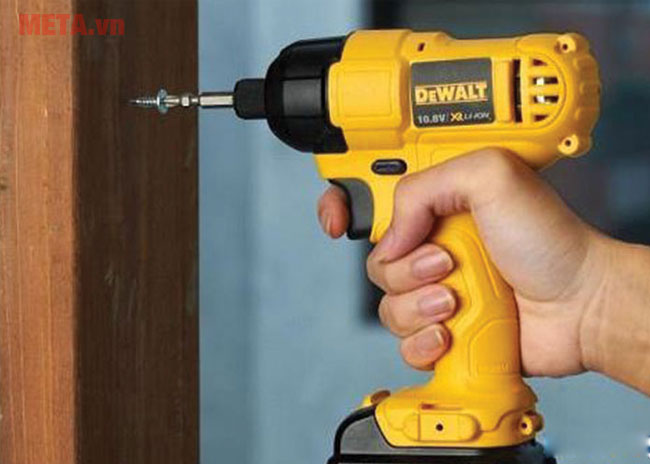Máy vặn vít dùng pin Dewalt DCF805C2A