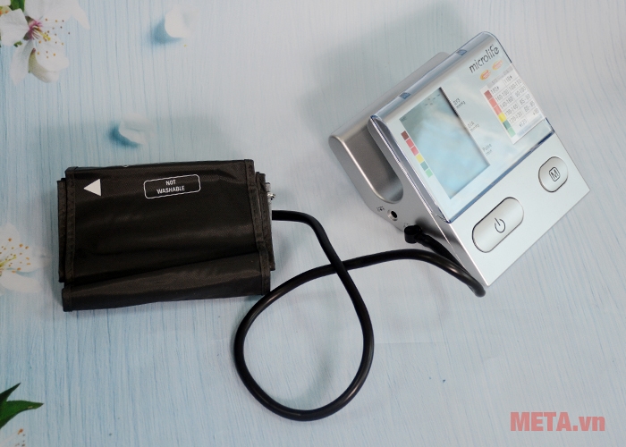Máy đo huyết áp bắp tay Microlife BP A100 Plus