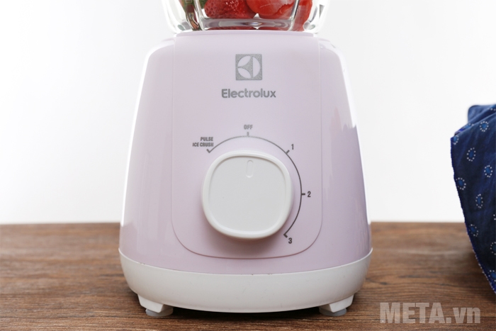 Máy xay sinh tố Electrolux EBR3646