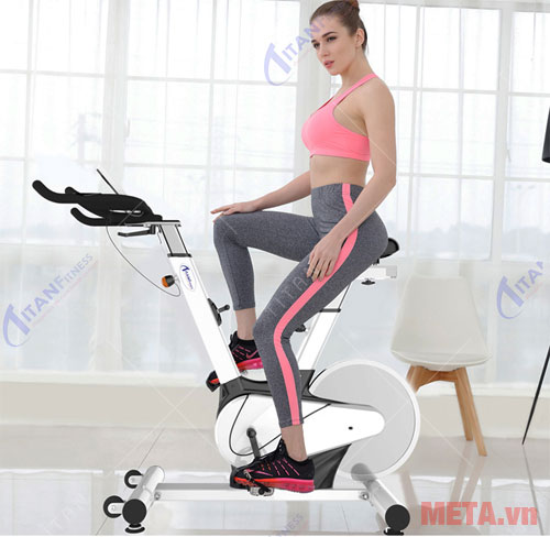 Xe đạp tập thể lực Titan S860
