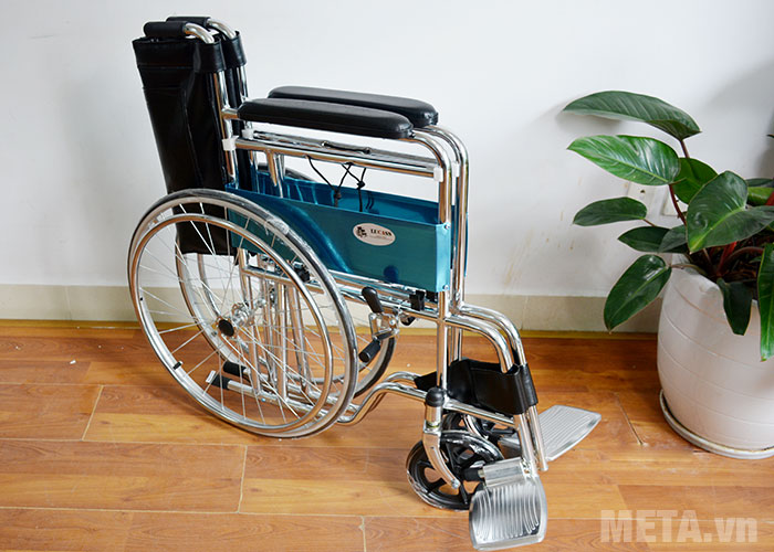 Xe lăn tiêu chuẩn có bô Lucass X8 ( S2-XK8)