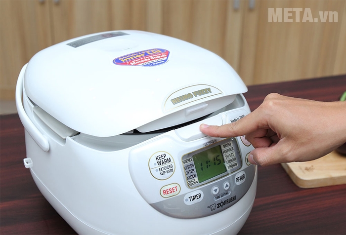 Nồi cơm điện Zojirushi NS-ZAQ18-WZ - 1.8 lít