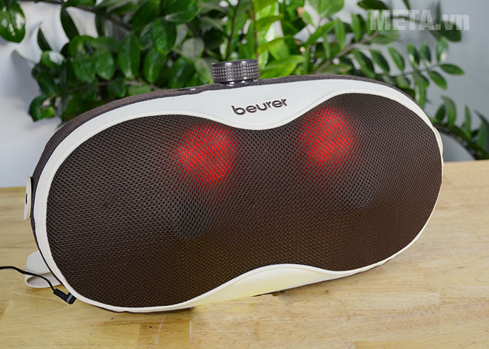 Gối massage Shiatsu vai cổ lưng chân Beurer MG520