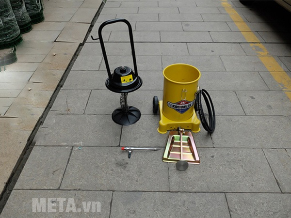 Máy bơm mỡ dùng chân Kocu GZ-6J 12 lít