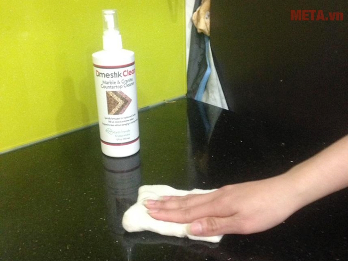 Dung dịch vệ sinh dành cho đá Granite D'mestik Clean 216