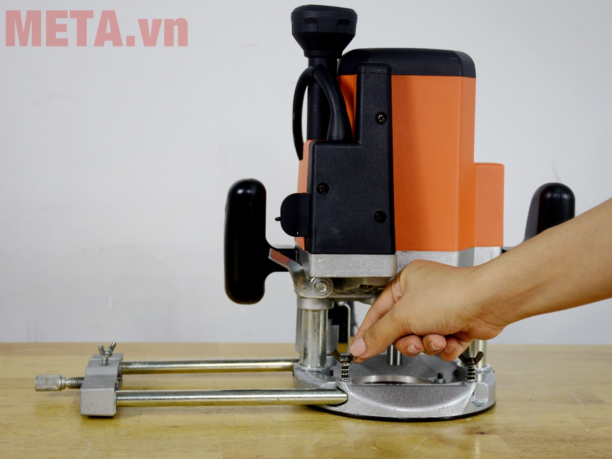 Máy soi gỗ 2 tay cầm Gomes GB-3312A