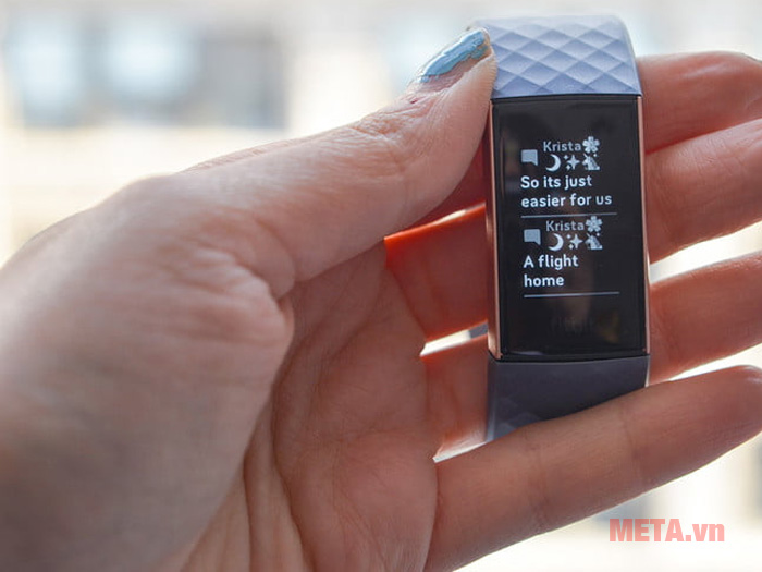 Đồng hồ thông minh hỗ trợ tập luyện Fitbit Charge 3