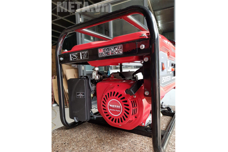 Máy phát điện chạy xăng Btec BT2500 2KVA
