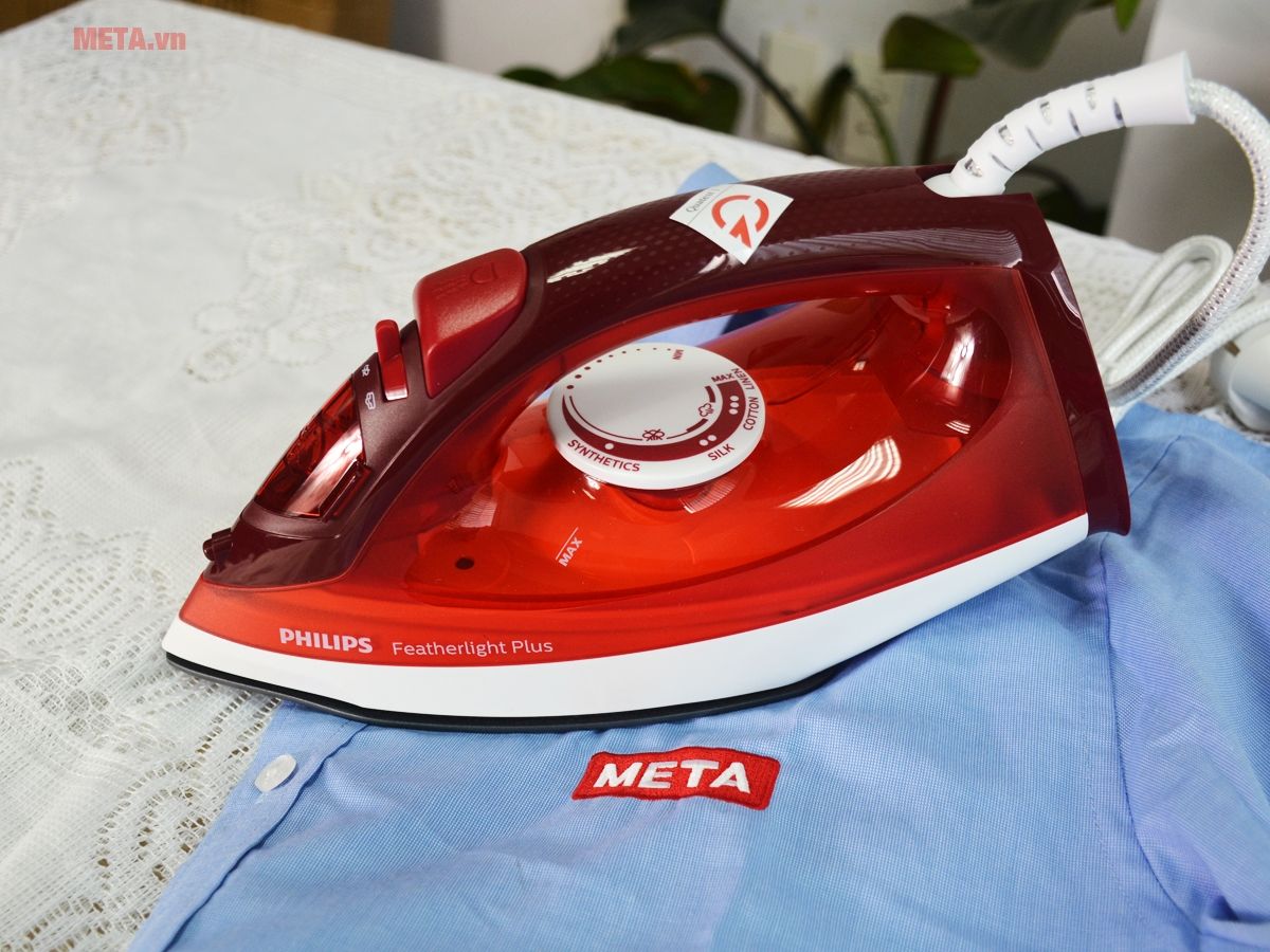 Bàn là hơi nước Philips GC1423/40