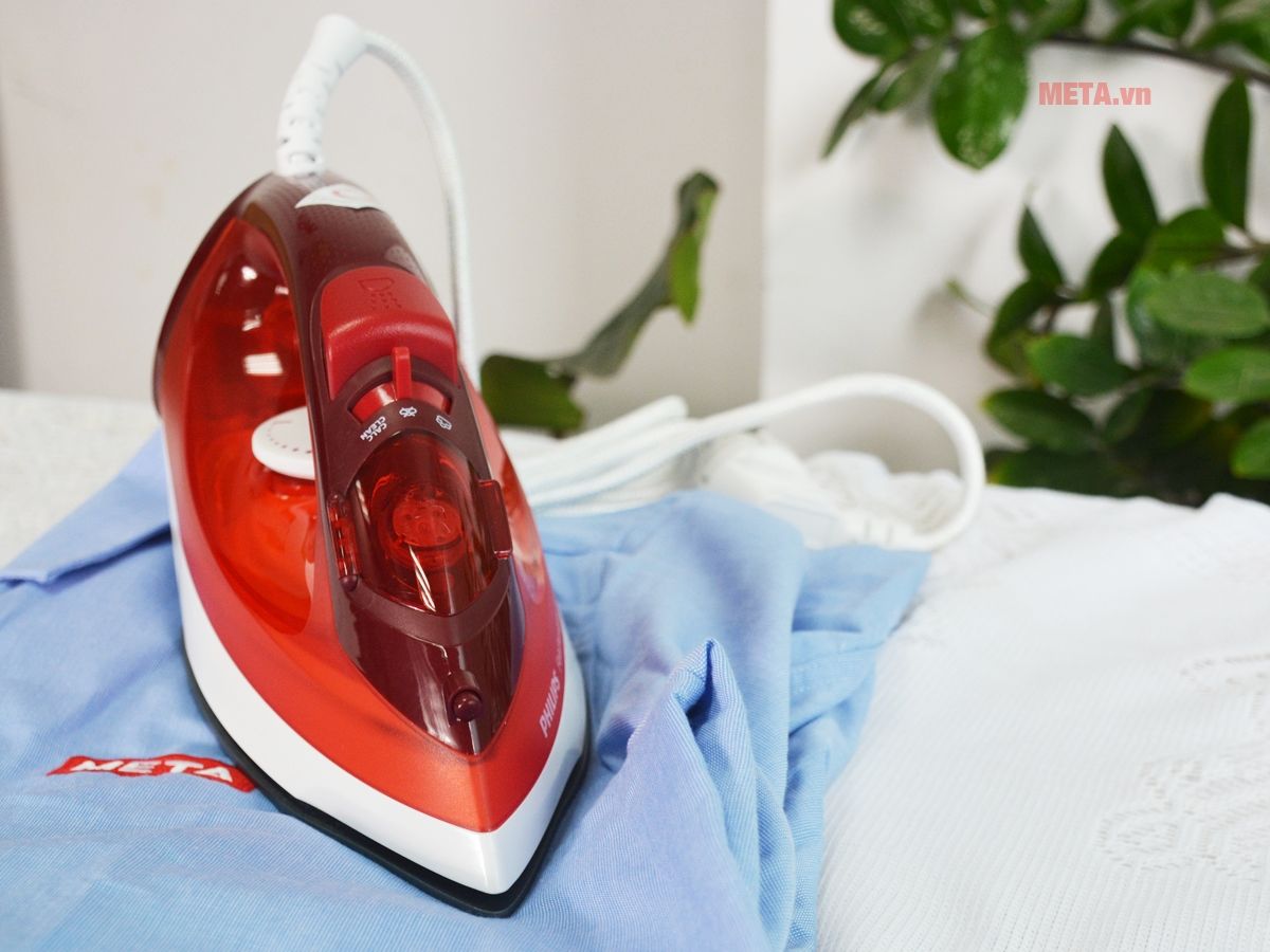 Bàn là hơi nước Philips GC1423/40