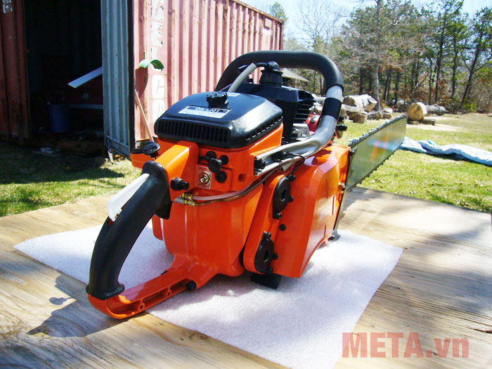 Máy cưa xích Echo CS1201