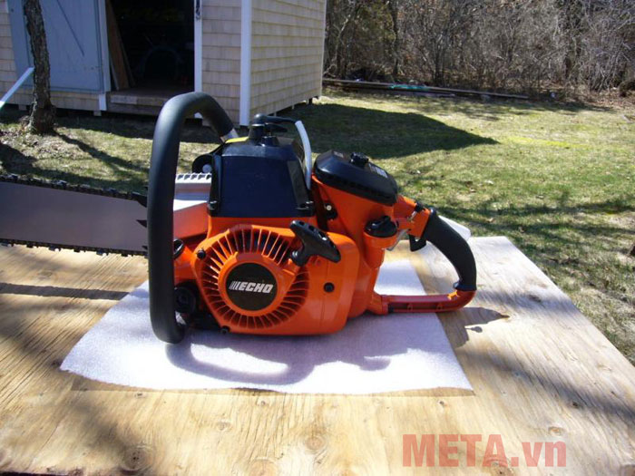 Máy cưa xích Echo CS1201