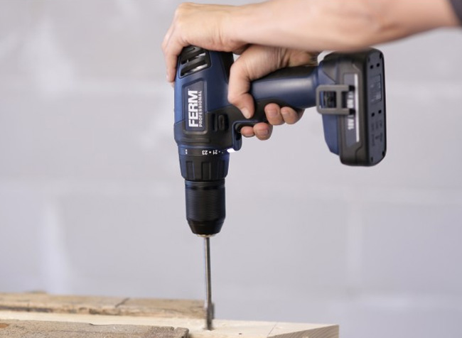 Máy khoan pin Ferm CDM1122P 18V