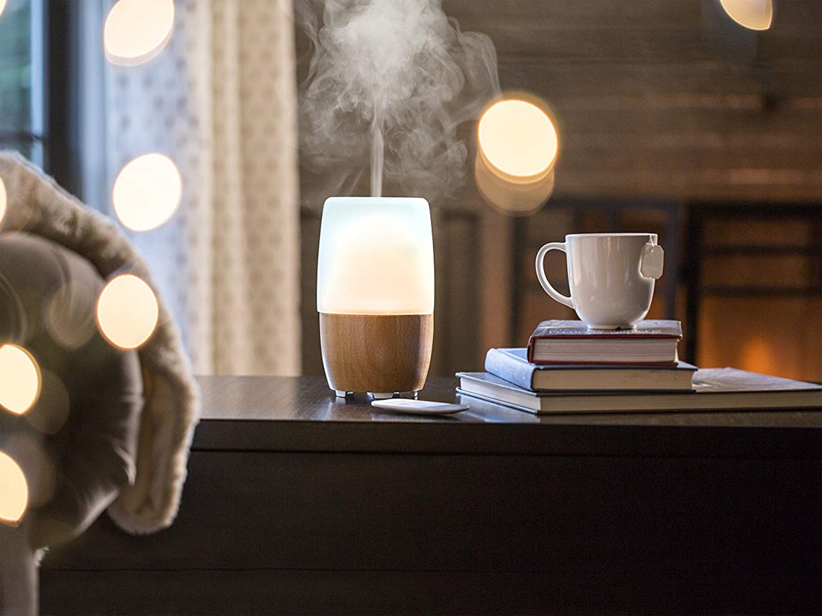 Máy khuếch tán tinh dầu công nghệ siêu âm điều khiển từ xa HoMedics Ellia ARM-720CL