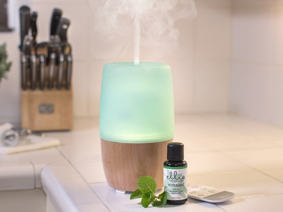 Máy khuếch tán tinh dầu công nghệ siêu âm điều khiển từ xa HoMedics Ellia ARM-720CL