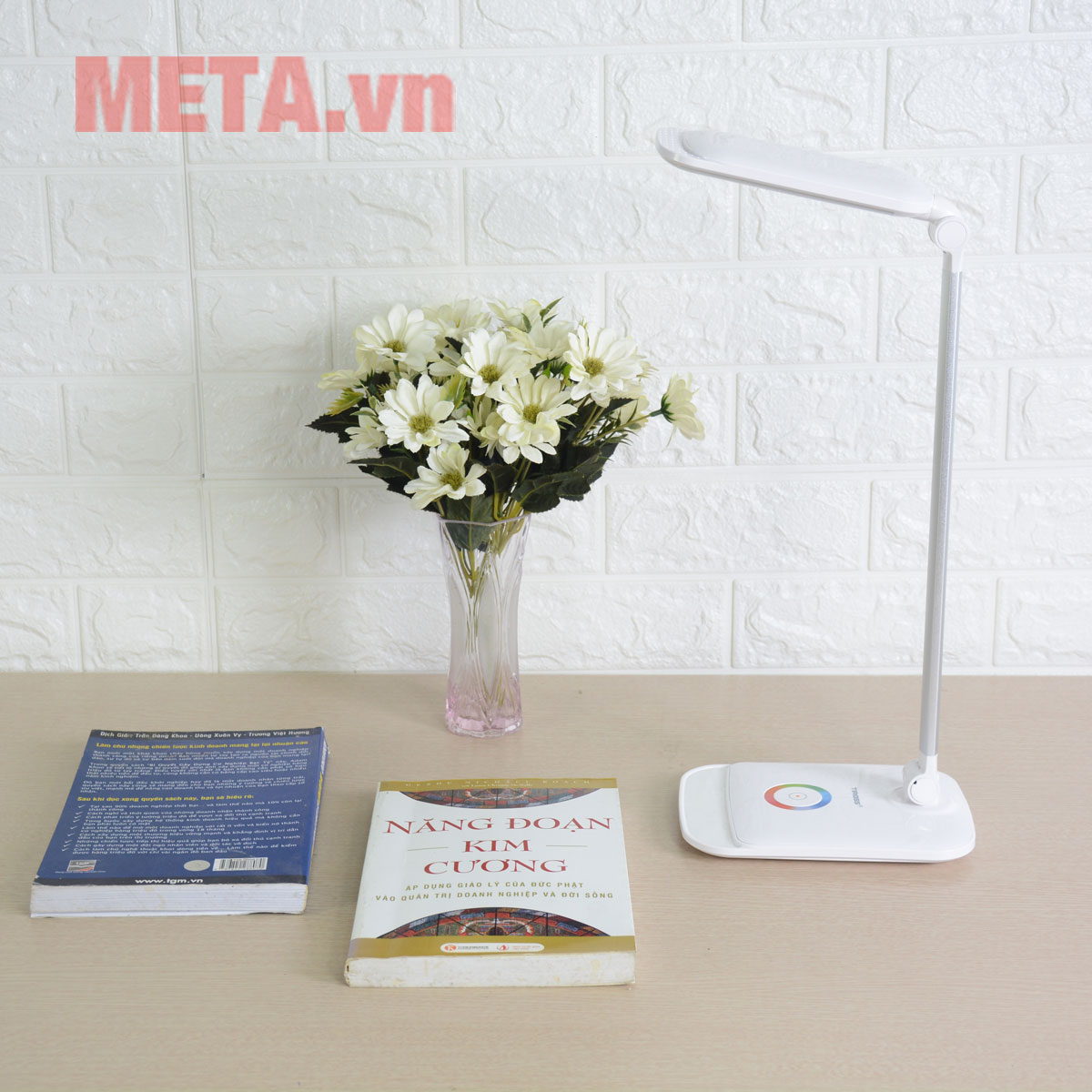 Đèn bàn Tiross TS1805