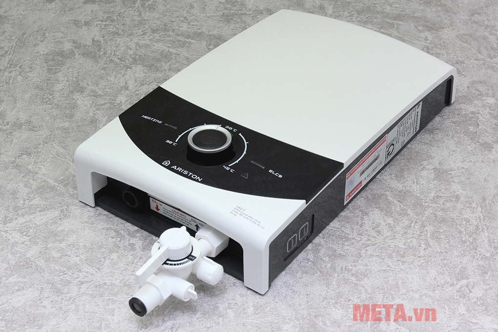 Máy nước nóng trực tiếp có bơm Ariston SMC45PE-VN (4,5KW)