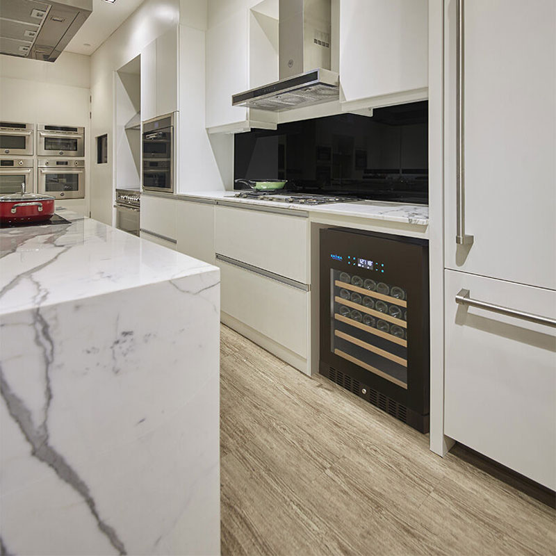 Tủ rượu Kadeka KS54TL 54 chai