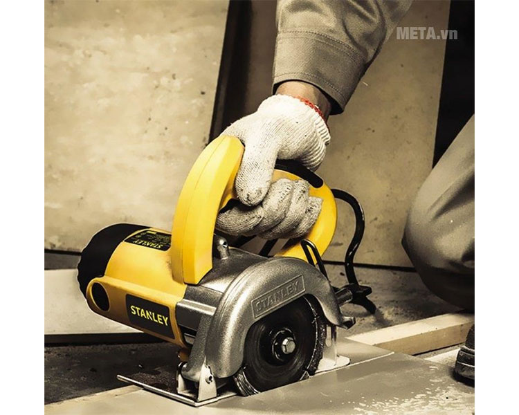 Máy cắt gạch Stanley STSP 125 125mm - 1320W