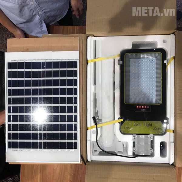 Đèn đường vỏ nhôm năng lượng mặt trời VC-399