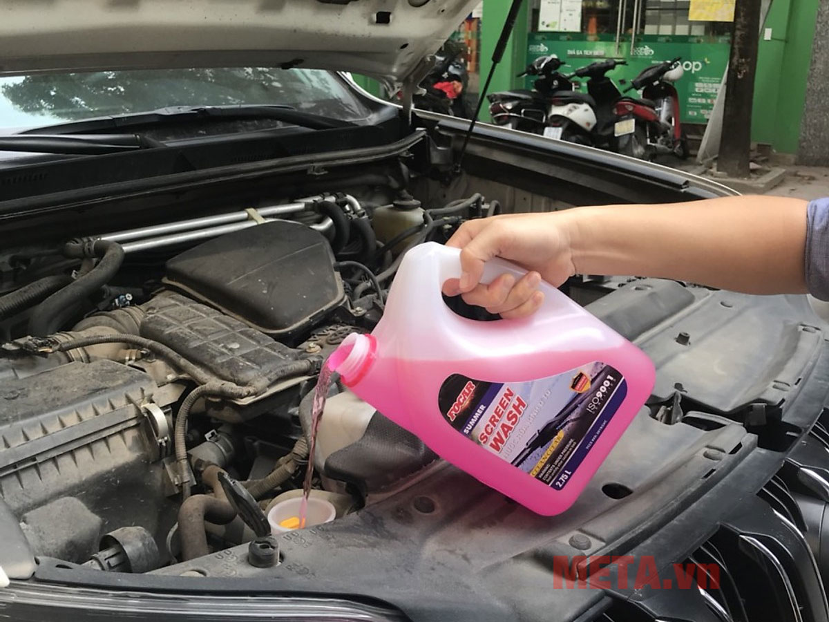Nước rửa kính ô tô Focar Summer Screen Wash 2.75 lít - Chống xước kính