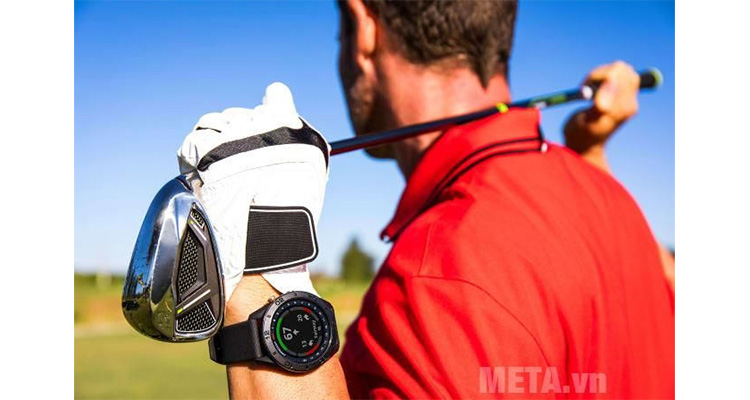 Garmin Approach S60 - Vòng tay theo dõi sức khỏe và hỗ trợ chơi golf