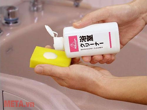 Dung dịch vệ sinh, đánh bóng men, sứ phòng tắm, bề mặt xe hơi Bathroom Cleaner