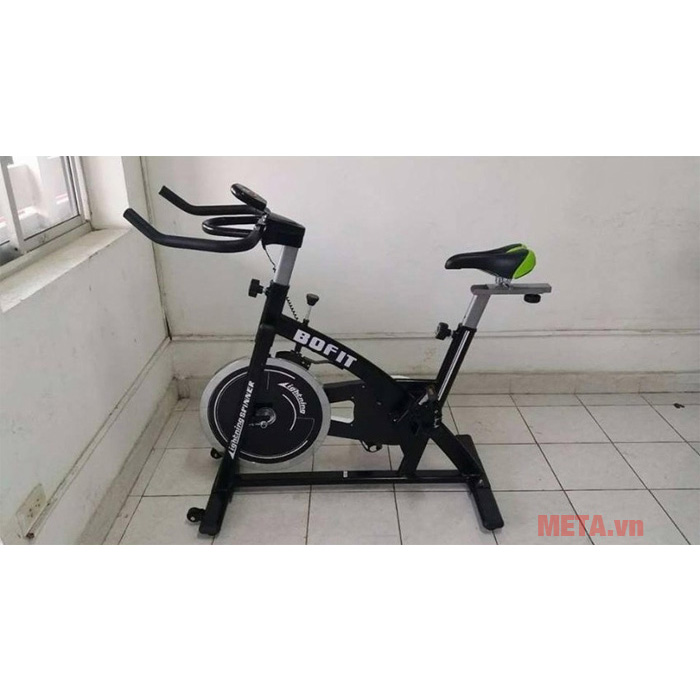 Xe đạp tập Bofit 656